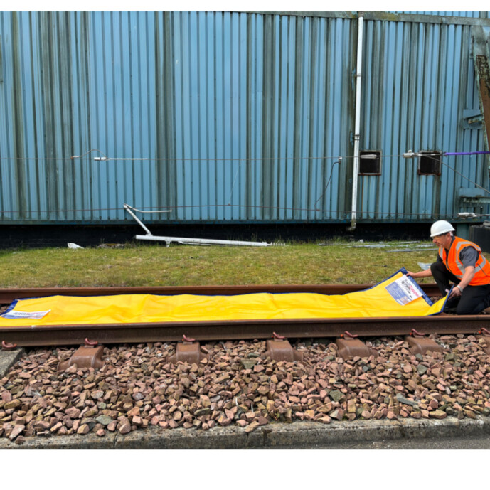 Track Mat SpillTrapper